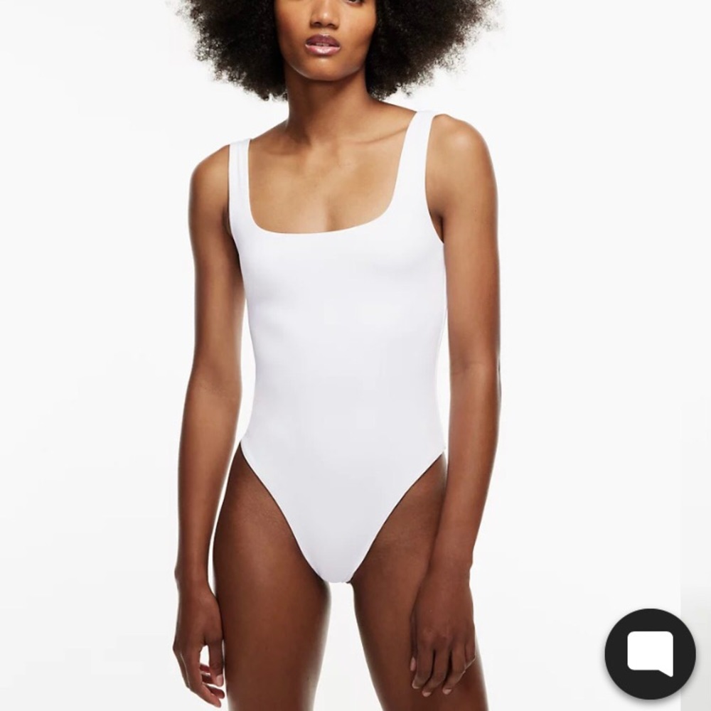 aritzia babaton contour bodysuit